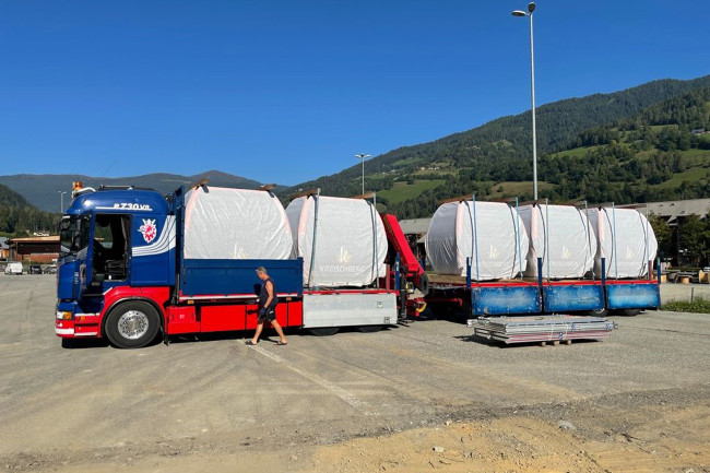 Erste-Gondeln1 Erste-Gondeln1